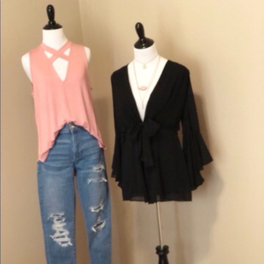 🔥SALE🔥BLACK ROMPER - Picture 6 of 7
